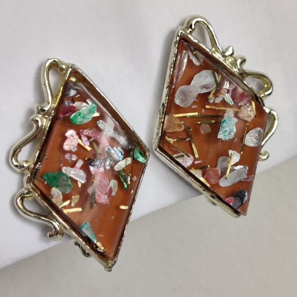 Vintage Lucite Confetti Jewelry Set Bracelet and Earrings Signed PAM - Picture 10 of 14